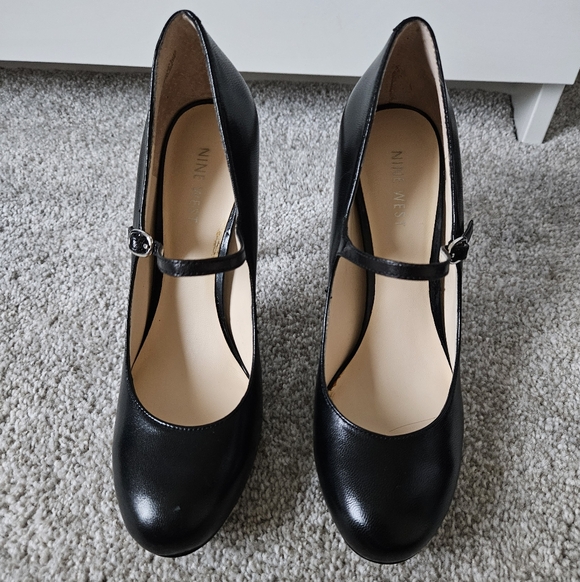Nine West Mary Jane Style Heels - Picture 5 of 11